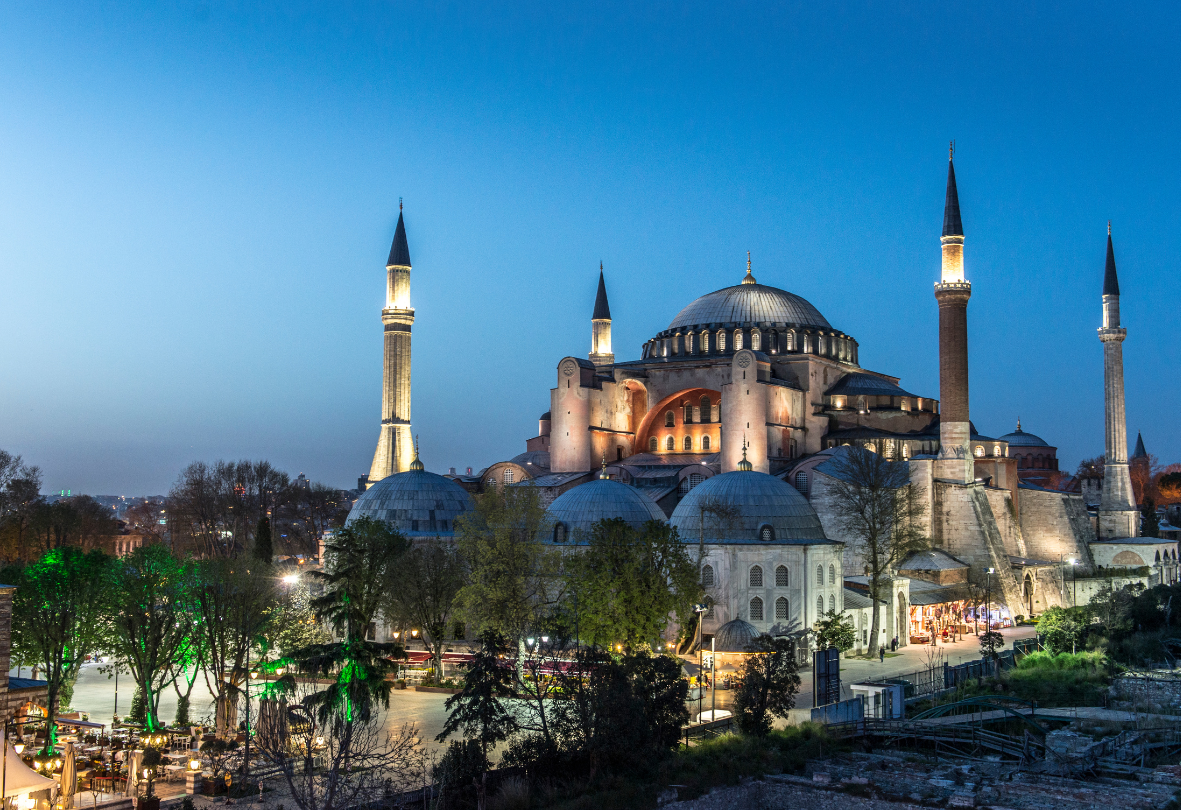 Umroh Plus Turki: Ibadah Sekaligus Wisata Halal yang Berkesan